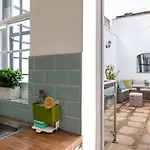 Kensington Nest Serviced House