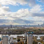 Chic 1Bd Flat Wviews Of The Shard - South Quay!