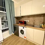 Private Studio In Central London Moments From Oxford St