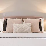 Marble Arch Suite 3-Hosted By Sweetstay