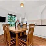 4 Bedroom Apartment Zone 1