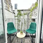Beautiful Family Apartment Near Hyde Park