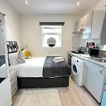Comfortable Apartment Near Central London