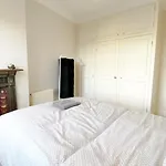 Homestay - Fulham Hideaway