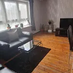 2 Bed-Sleeps5-Free Parking-10 Min Walk Underground