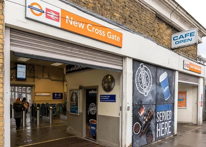 New Stylish 1 Bedroom Flat With Garden London