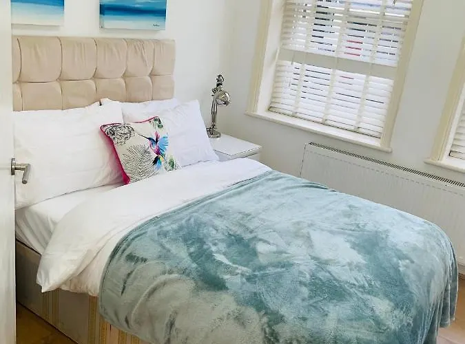 Amazing 2 Bedroom Apartment