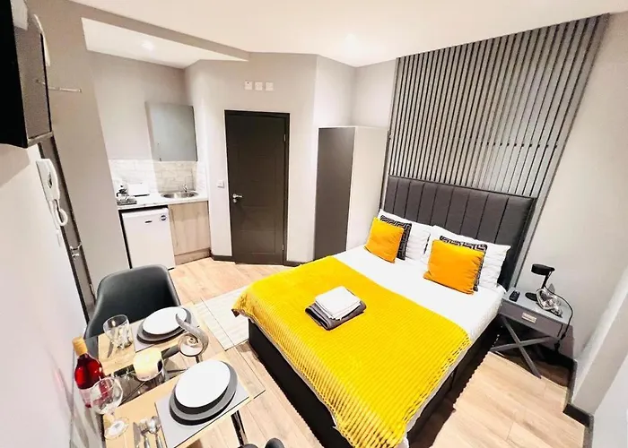 London Studios Next To Emirates Stadium Holloway