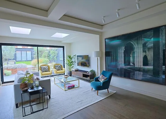 Luxurious Architect\'S Home