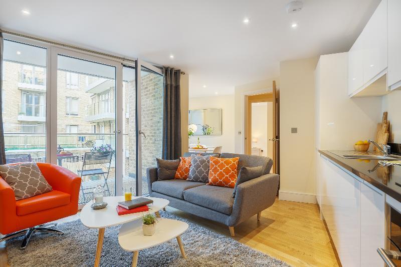 Hotel Luxurious Canary Gateway Serviced