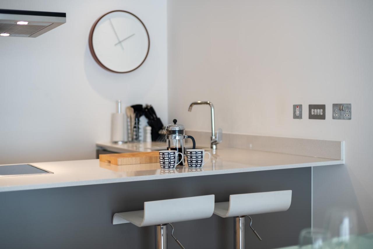 Apartment Trendy Queens Park Close To Hampstead By Underthedoormat