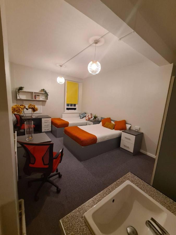 Modern And Studio, Westminster - Sk * London