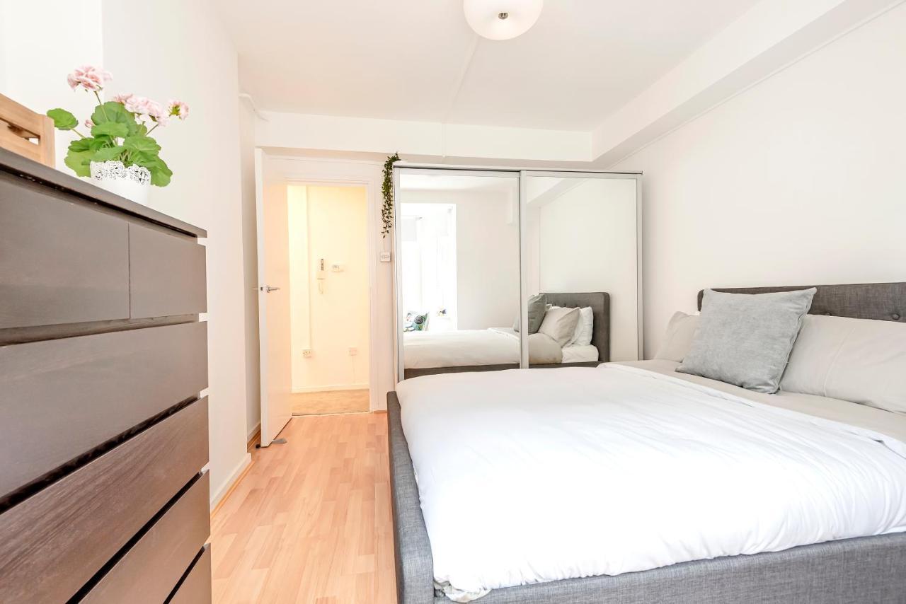 Modern One Bedroom Victoria