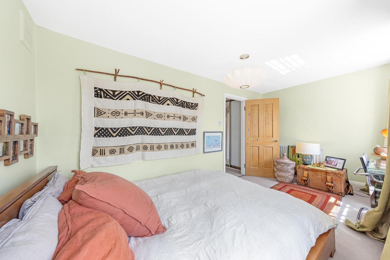 Apartamento Veeve - Cosy In The Heart Of Angel Londres