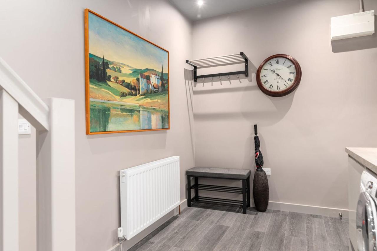 Lovely 2-bed - Hosted By Guestready * Londen