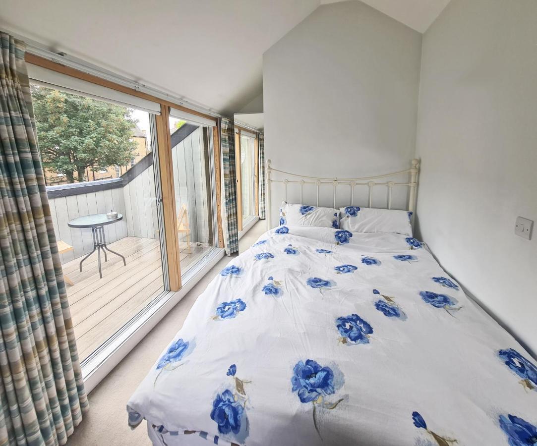 Apartment 3 Benbow Mews London