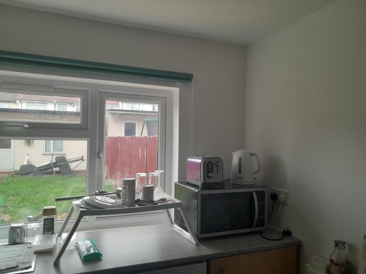 Apartment Lovely 1-bed Studio In London