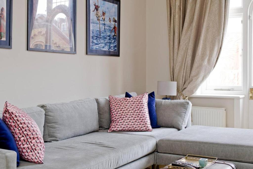 Apartment Stylish Getaway In The Heart Of The London