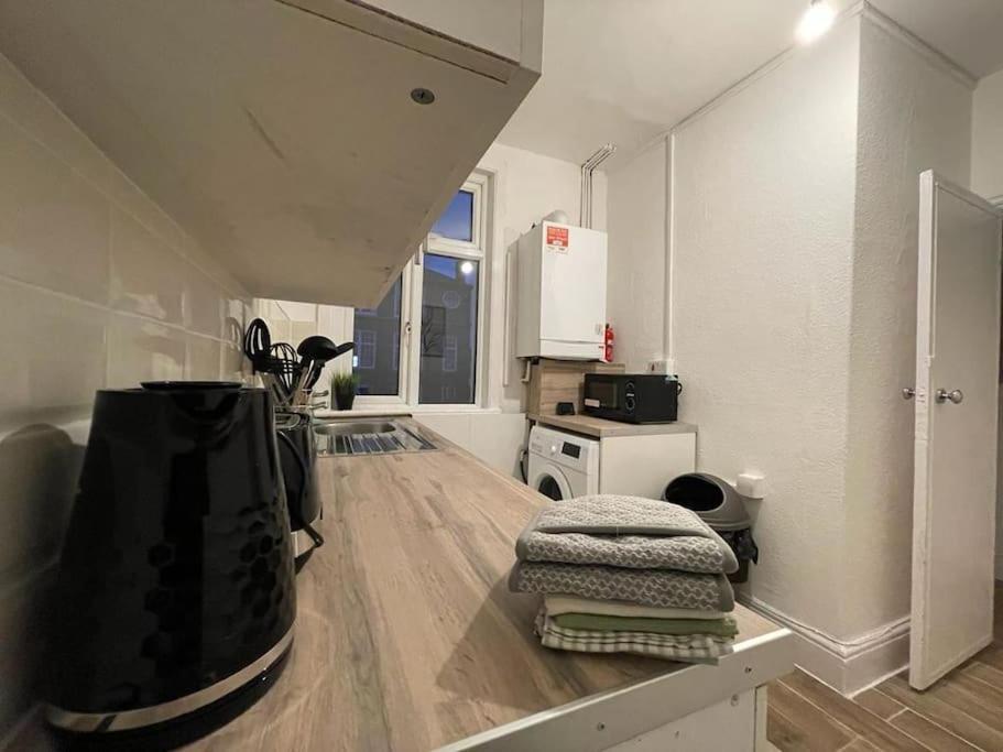 Apartment Stunning 2 Bedroom On Tower Bridge
