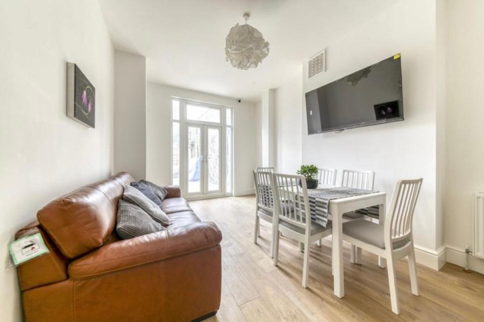 A Beautiful Newly Renovated Home: The Arlingford * London