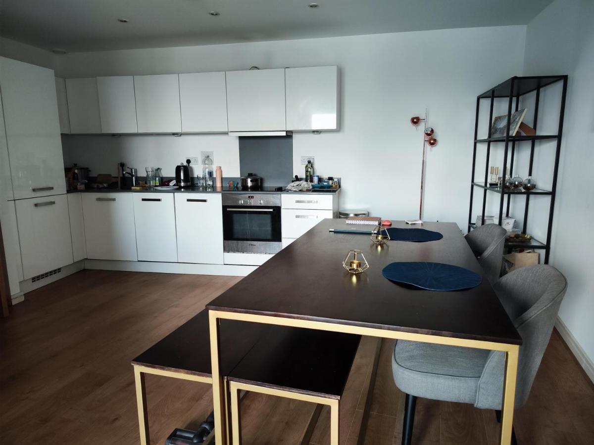 Cosy And Spacious In Forest Hill Londen