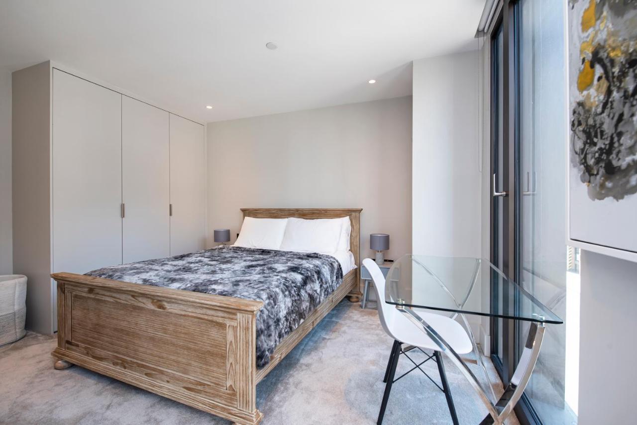 New Build-air Con-2 Bedroom-two Bathrooms 2 Apartment London