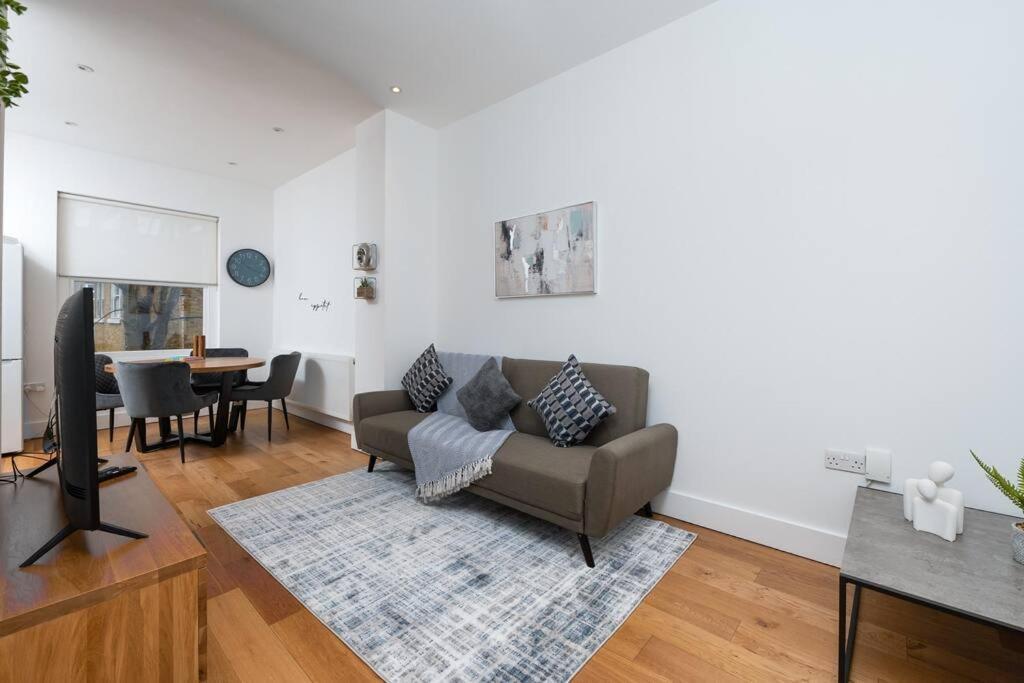 Apartment Trendy East Flat Bro1 *