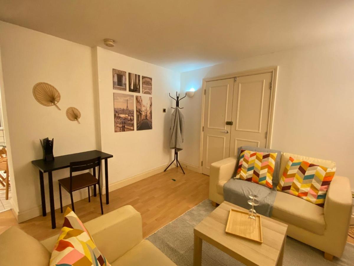 Shoreditch & Liverpool Steet A Apartment London
