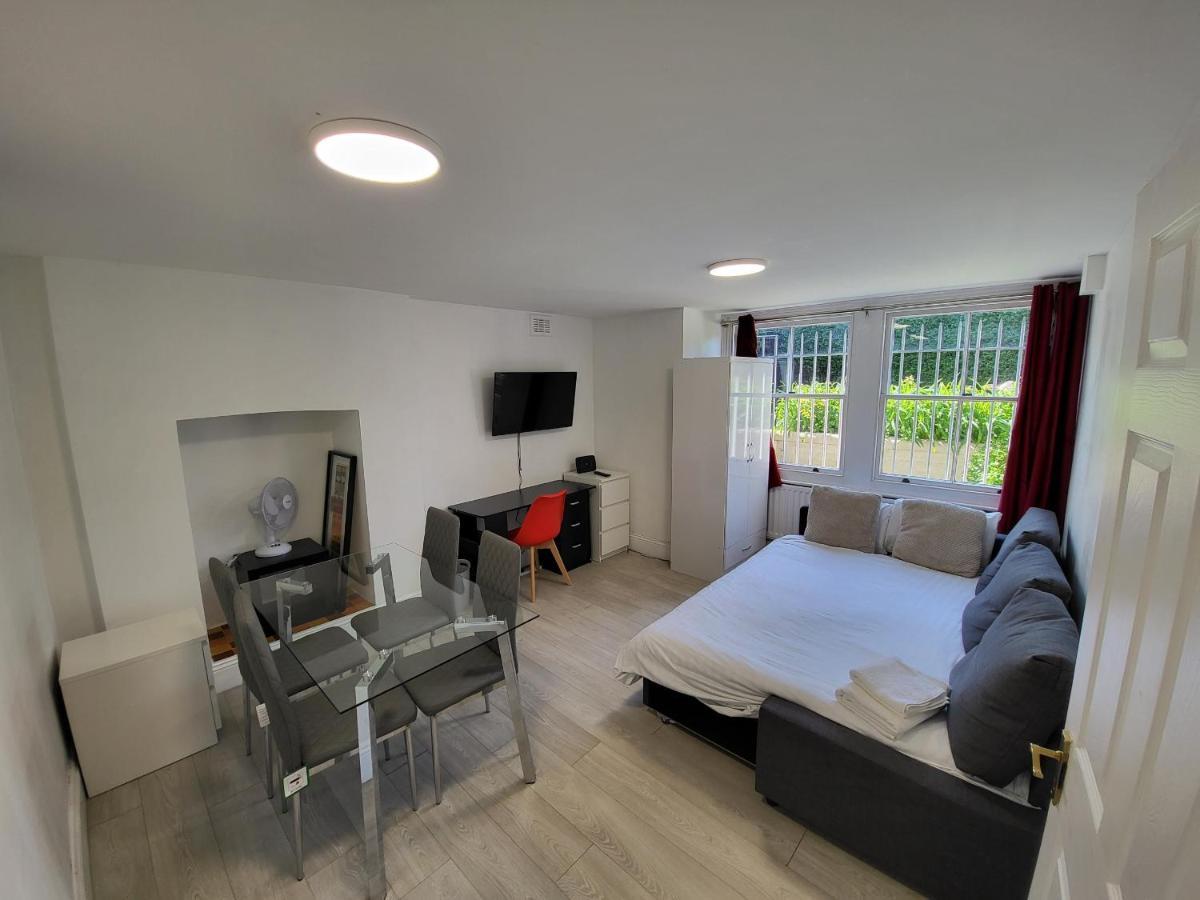 Cosy By Clapham South Underground! Apartamento Londres