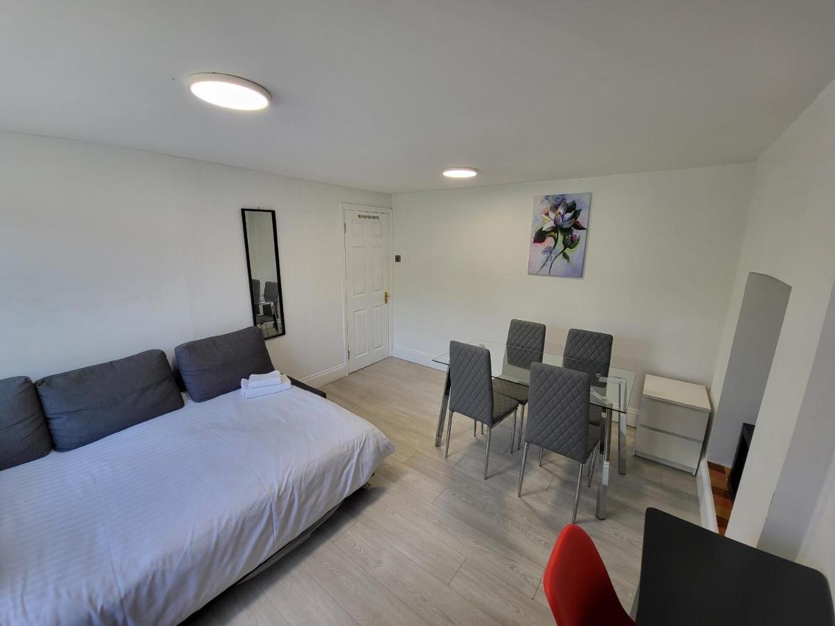 Cosy By Clapham South Underground! Apartamento Londres