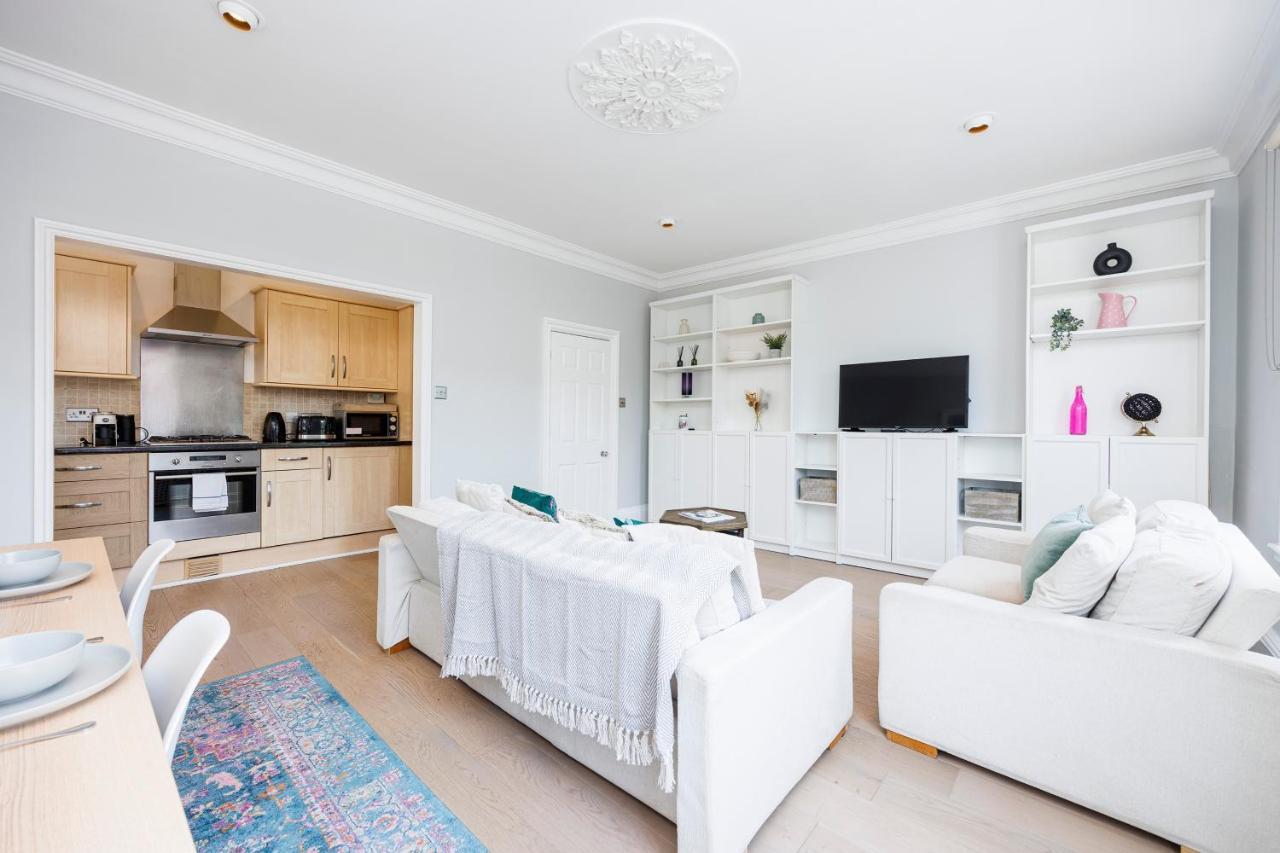 Appartement Welcomestay Colliers Wood Two Bed - Away From Londen