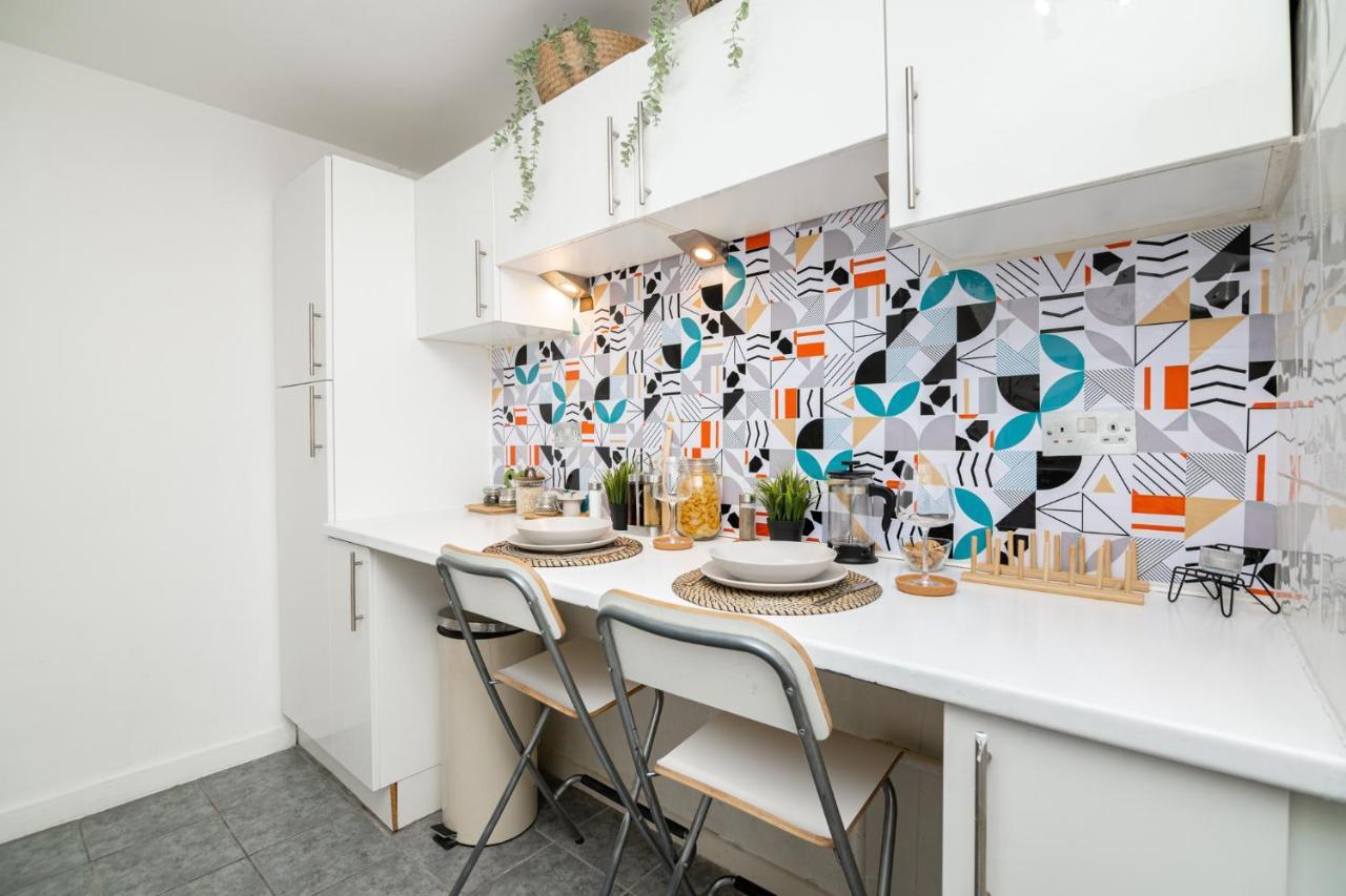 Charming Gem Ii 2bd 2ba Retreat *