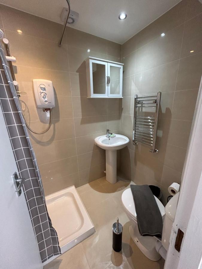 Flat 1, 128a Belsize Road Nw6 4bg Apartamento