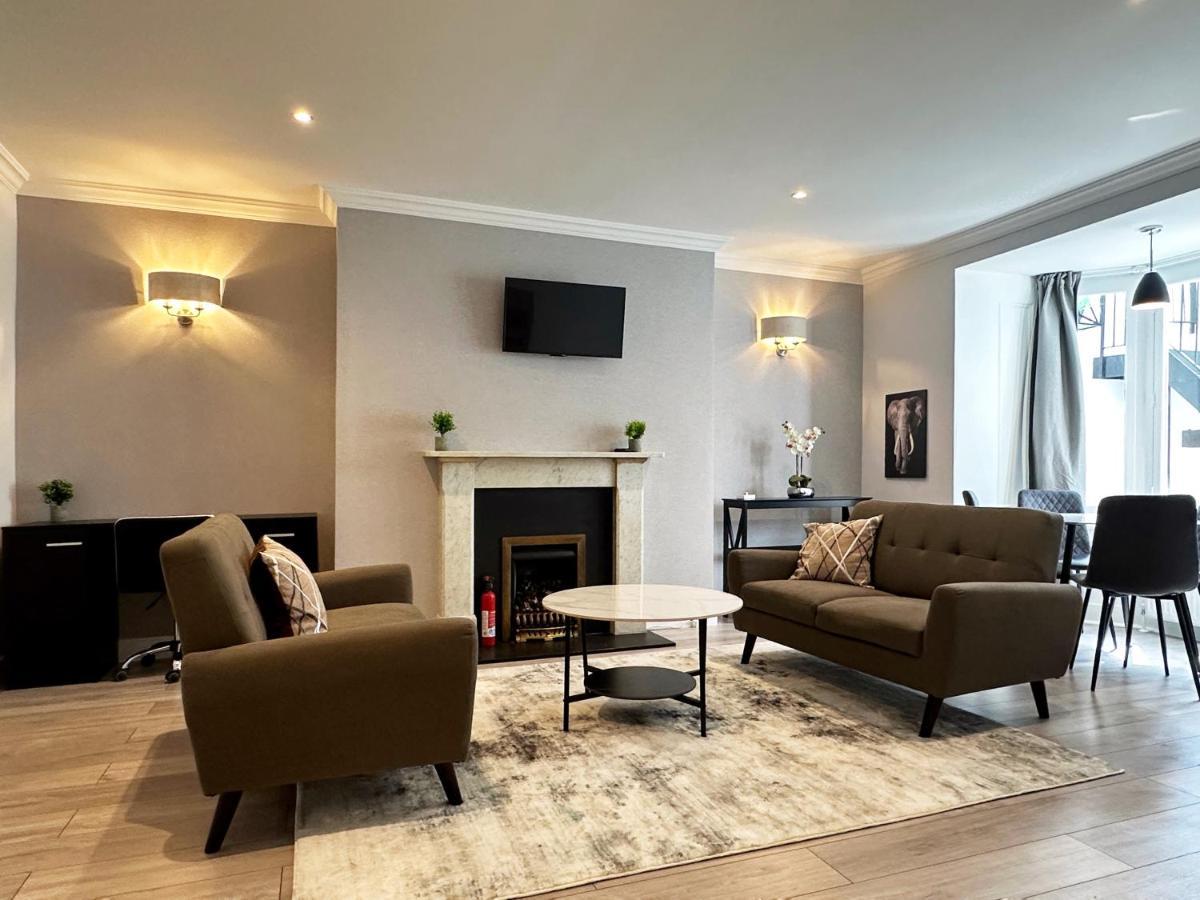 Kevins Place Near Paddington Apartment