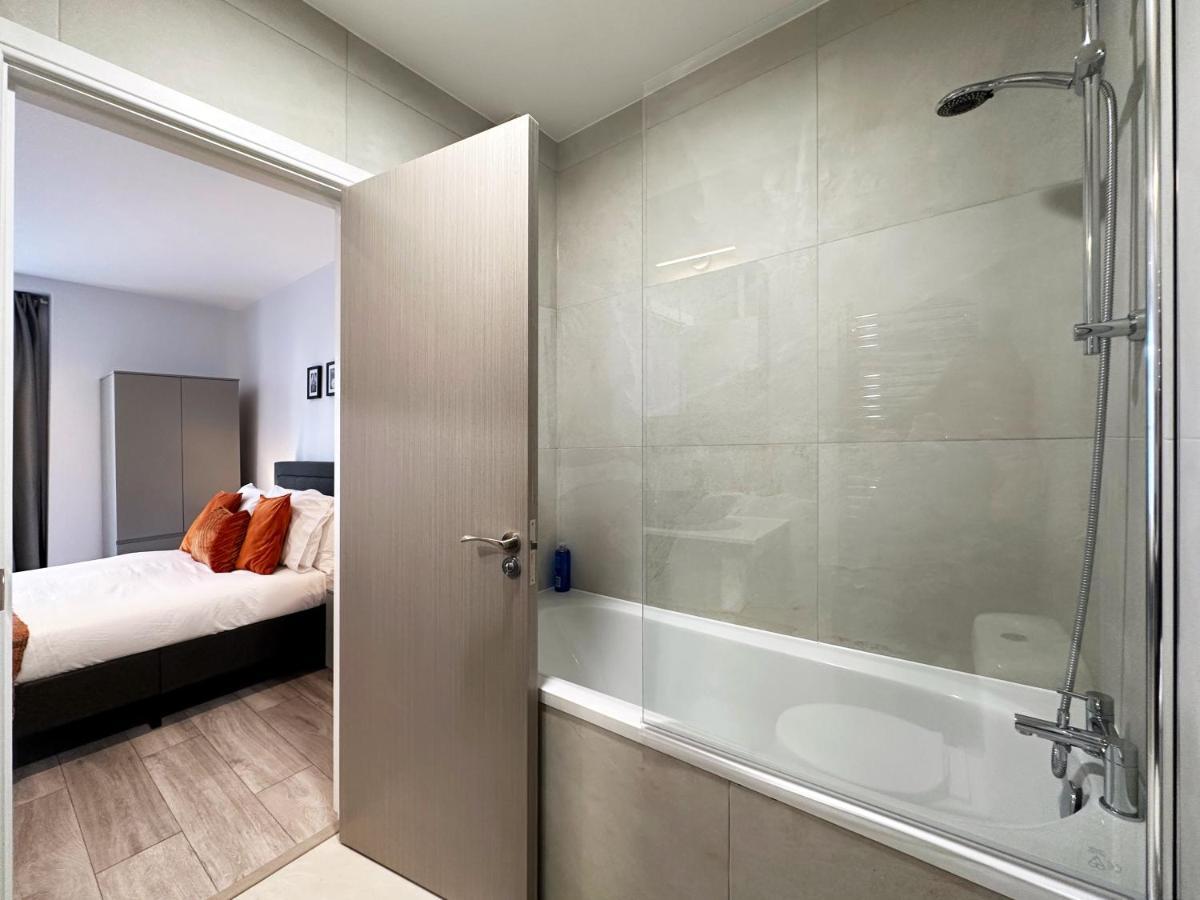 Kevins Place Near Paddington *