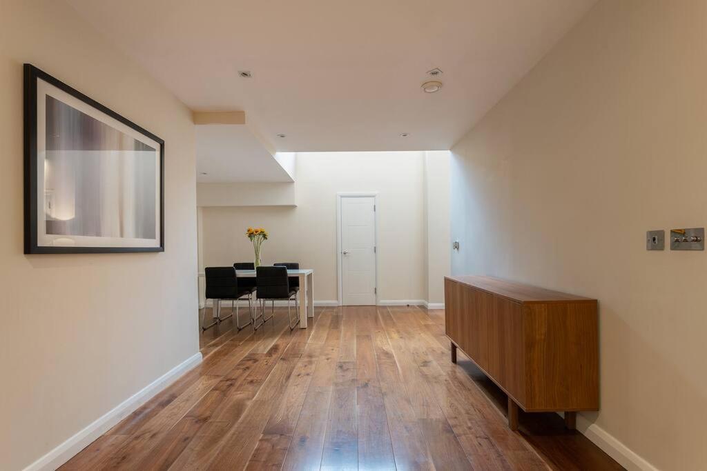 Luxury 2 Bedroom Flat In Holborn Londres