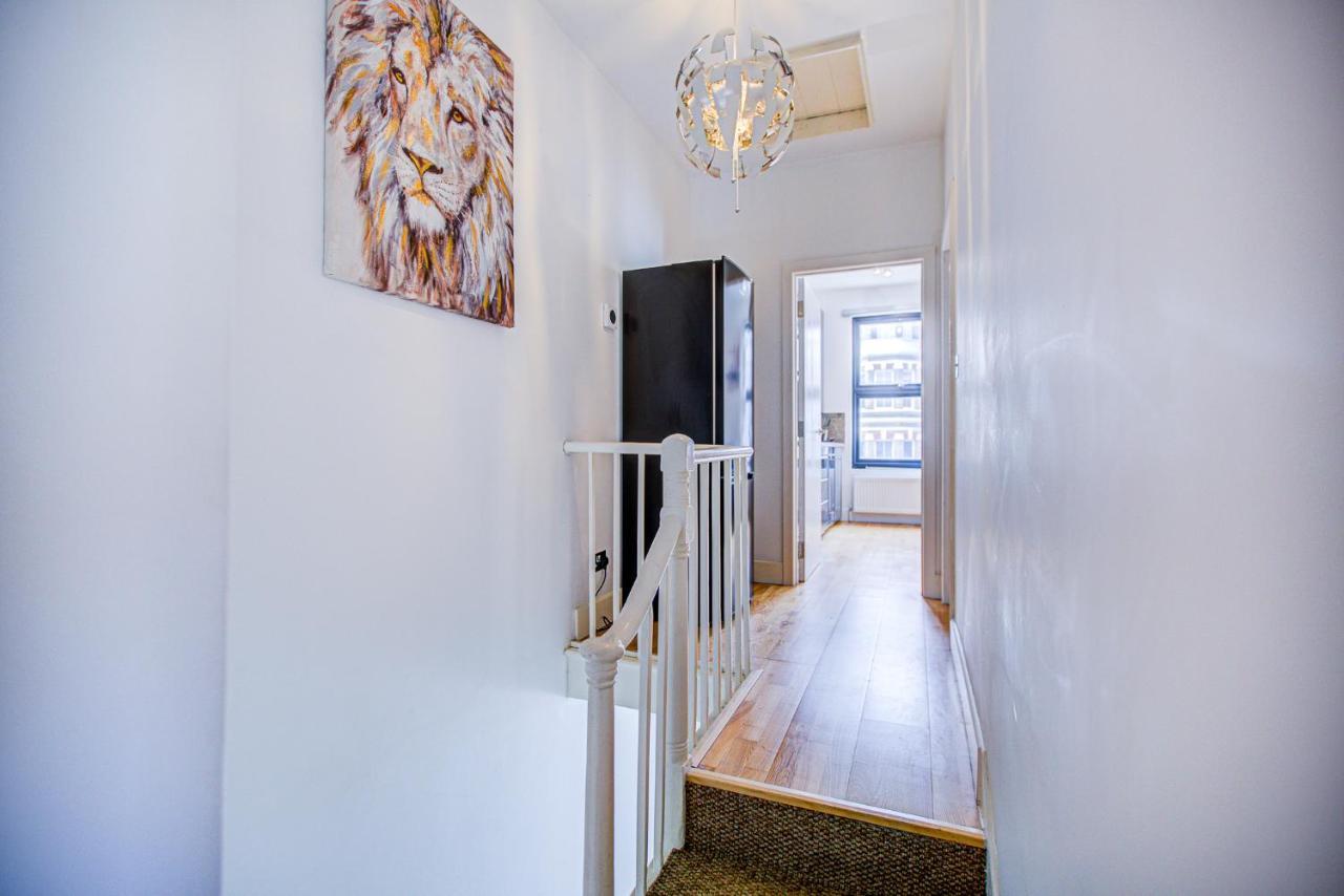 Peckham Plaza Apartment