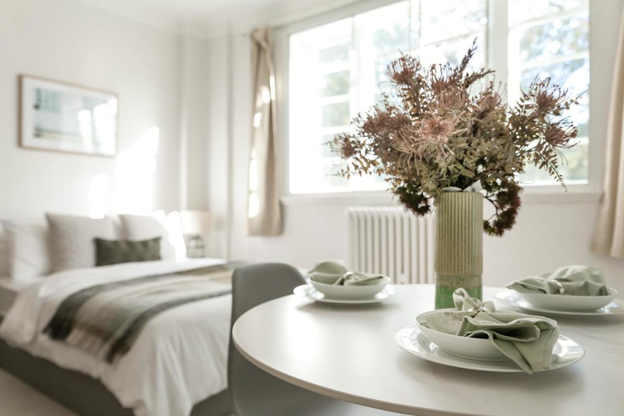 Apartamento Beautifully Presented Centrally Located Londres