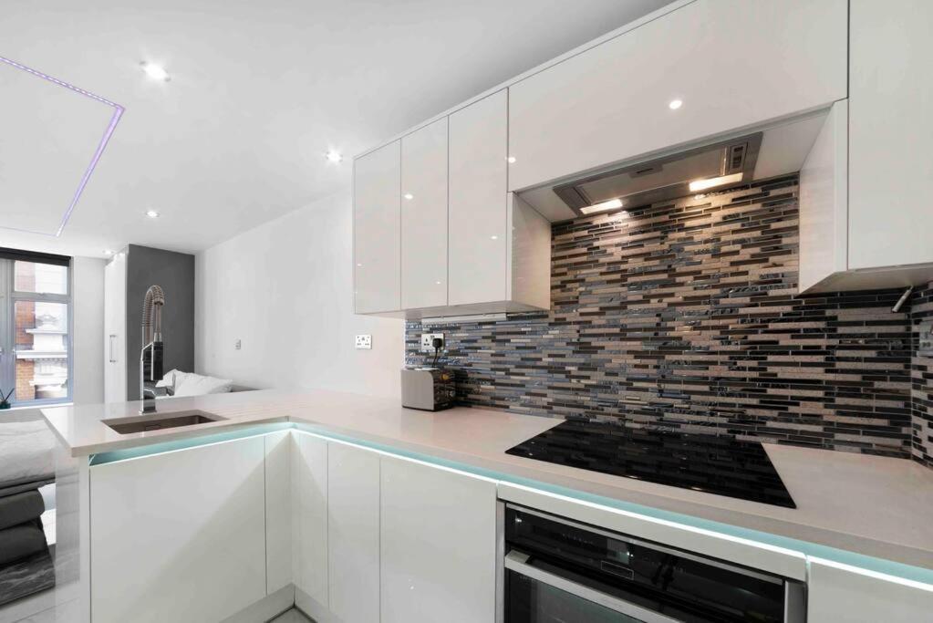 Stylish New Covent Garden Soho Studio Apart Apartment