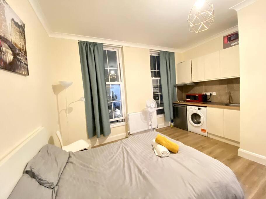 Apartment Private Studio In Central Moments From Oxford St