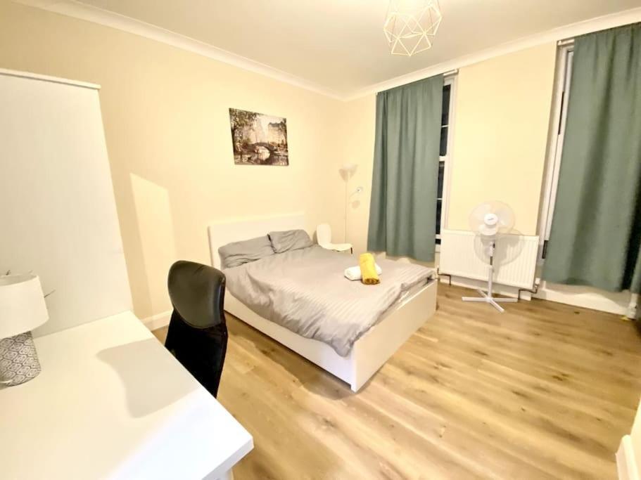 Apartment Private Studio In Central Moments From Oxford St London