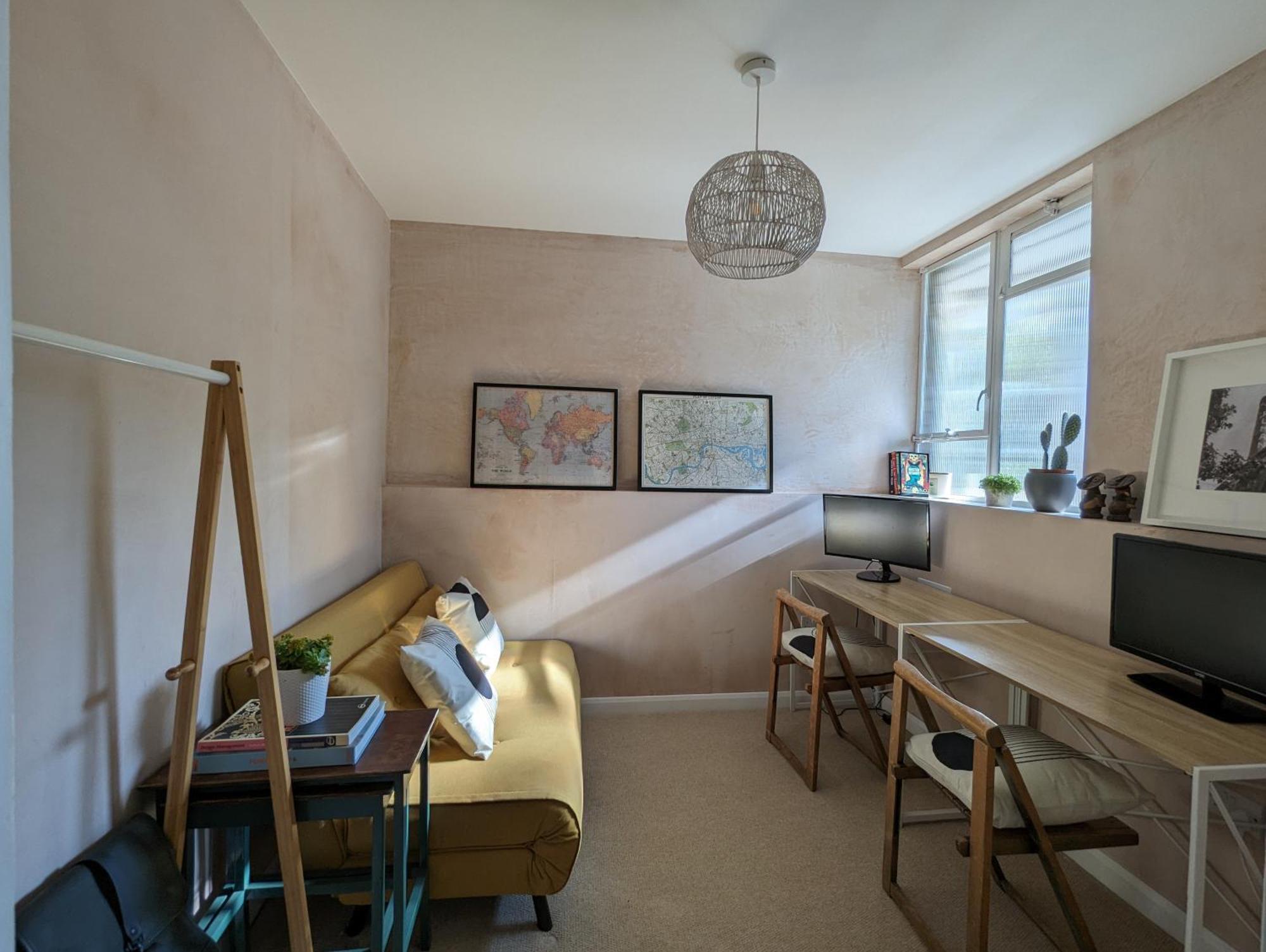 Shoreditch-hoxton Stylish Split Level Flat *