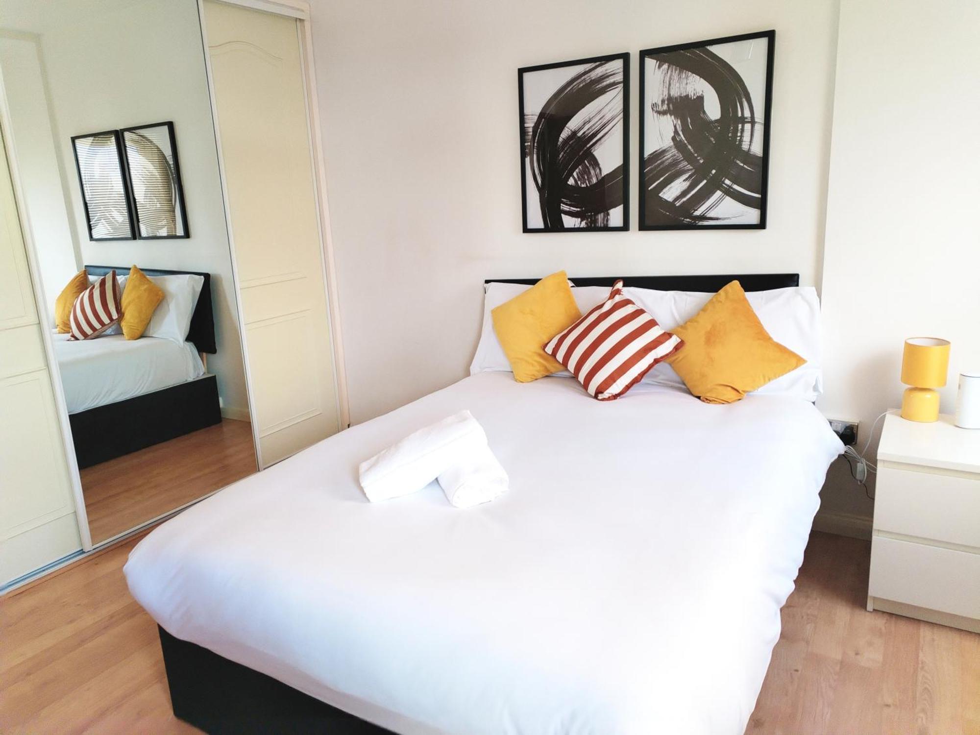 Guest house Ec1v