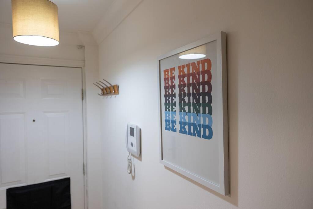 Morden Apartment, By The Sea With Free Parking London