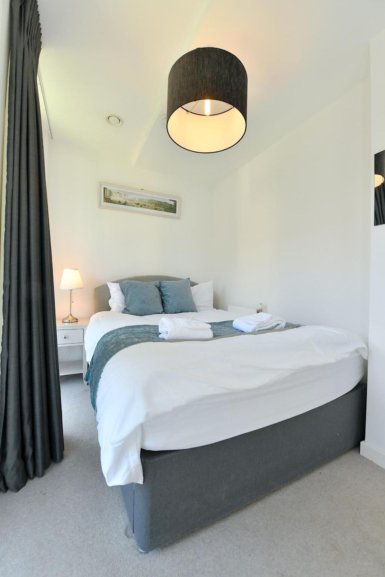 Apartment Bright Amelia - 2 Bed 1 Bath With Wifi And Netflix In The Heart Of London