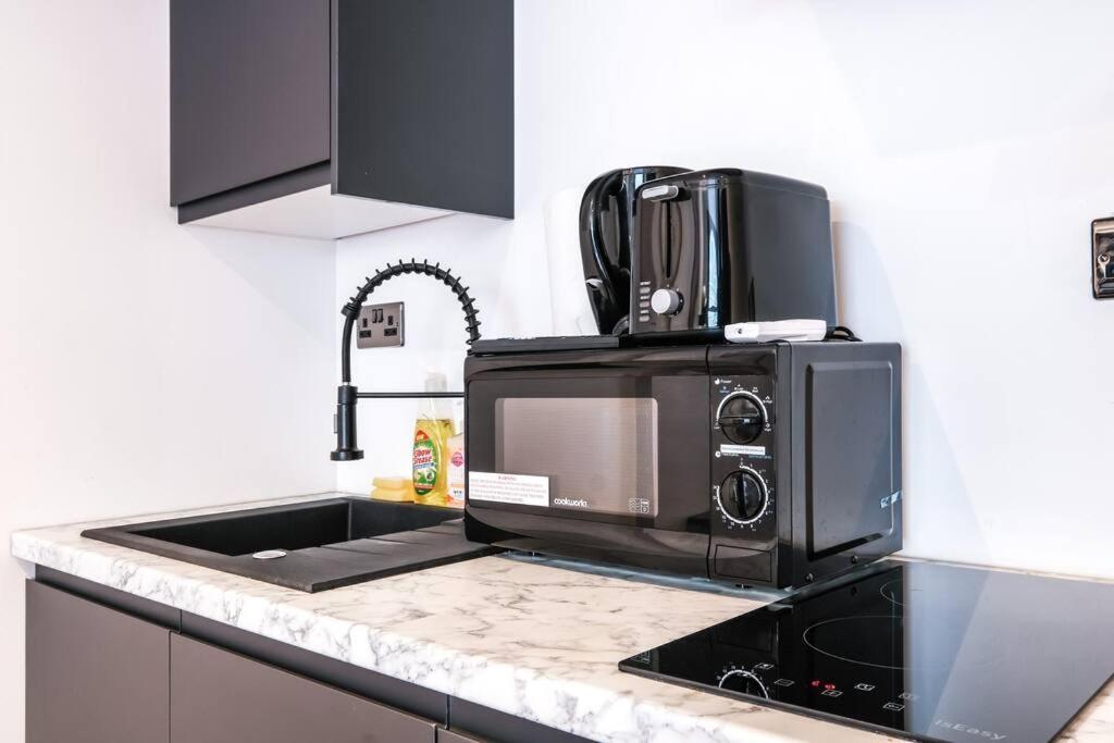 Apartment Spacious In Piccadilly Sleep 6 Vrb London
