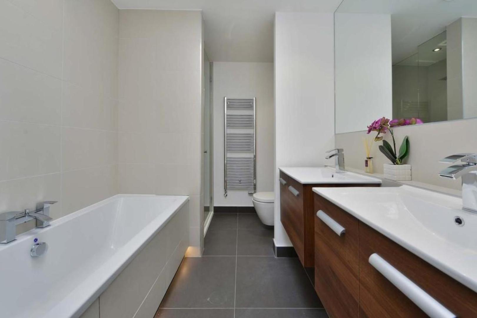 Luxury 4 Bed In London