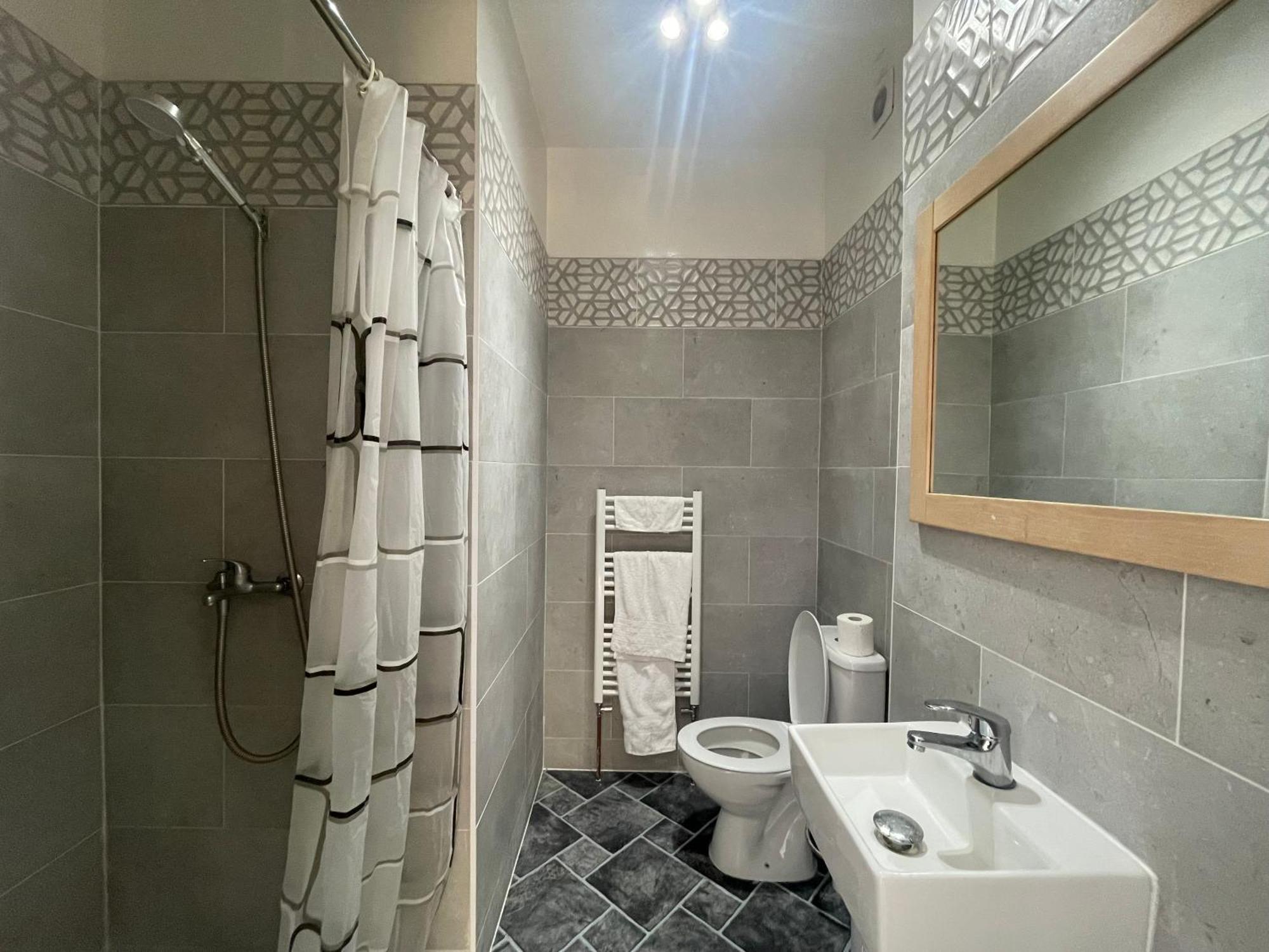With Private Bathroom And Shared Kitchen London
