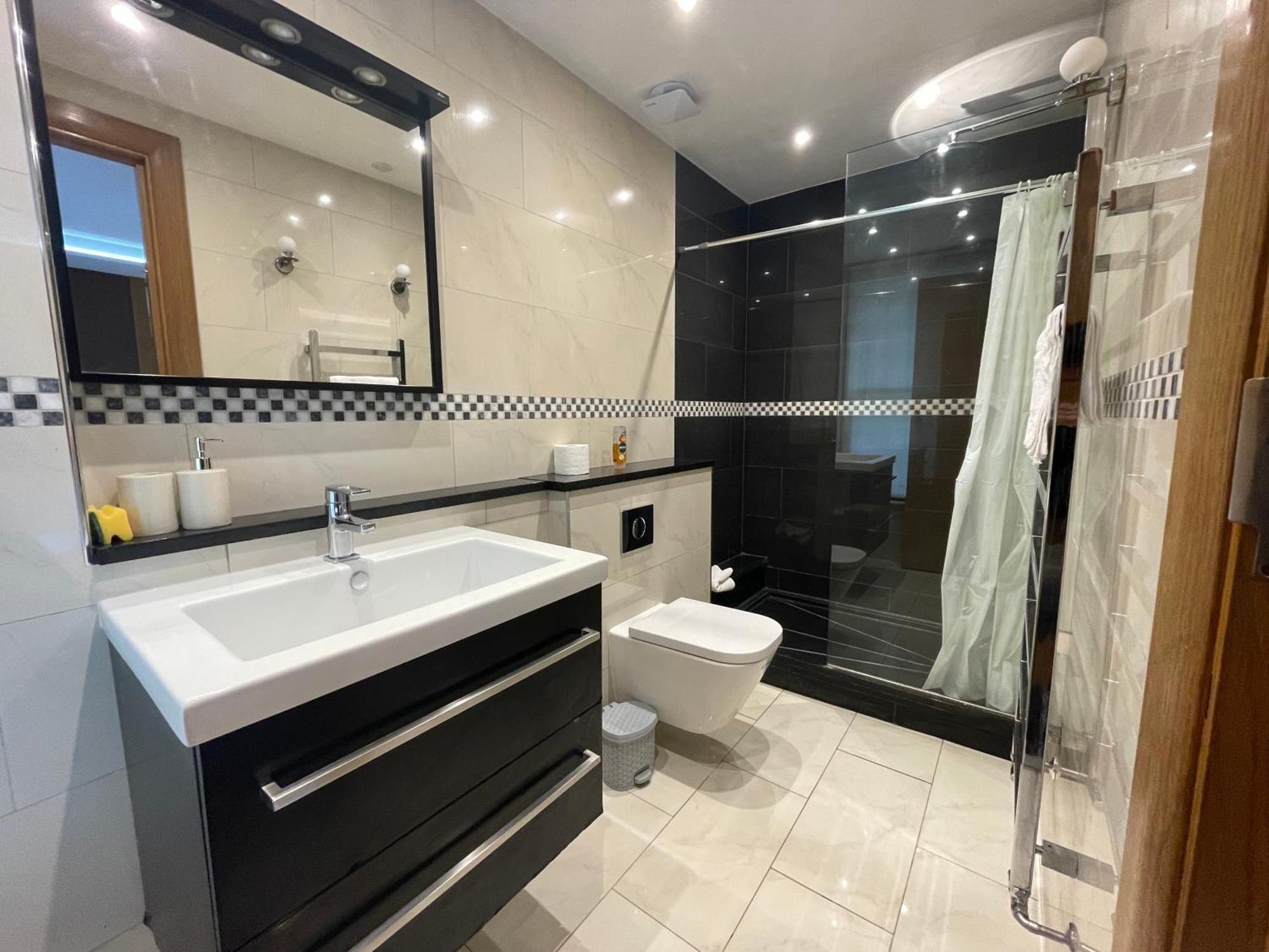 Luxe - Hyde Park - 2bed 3bath A/c + Lift Appartement *