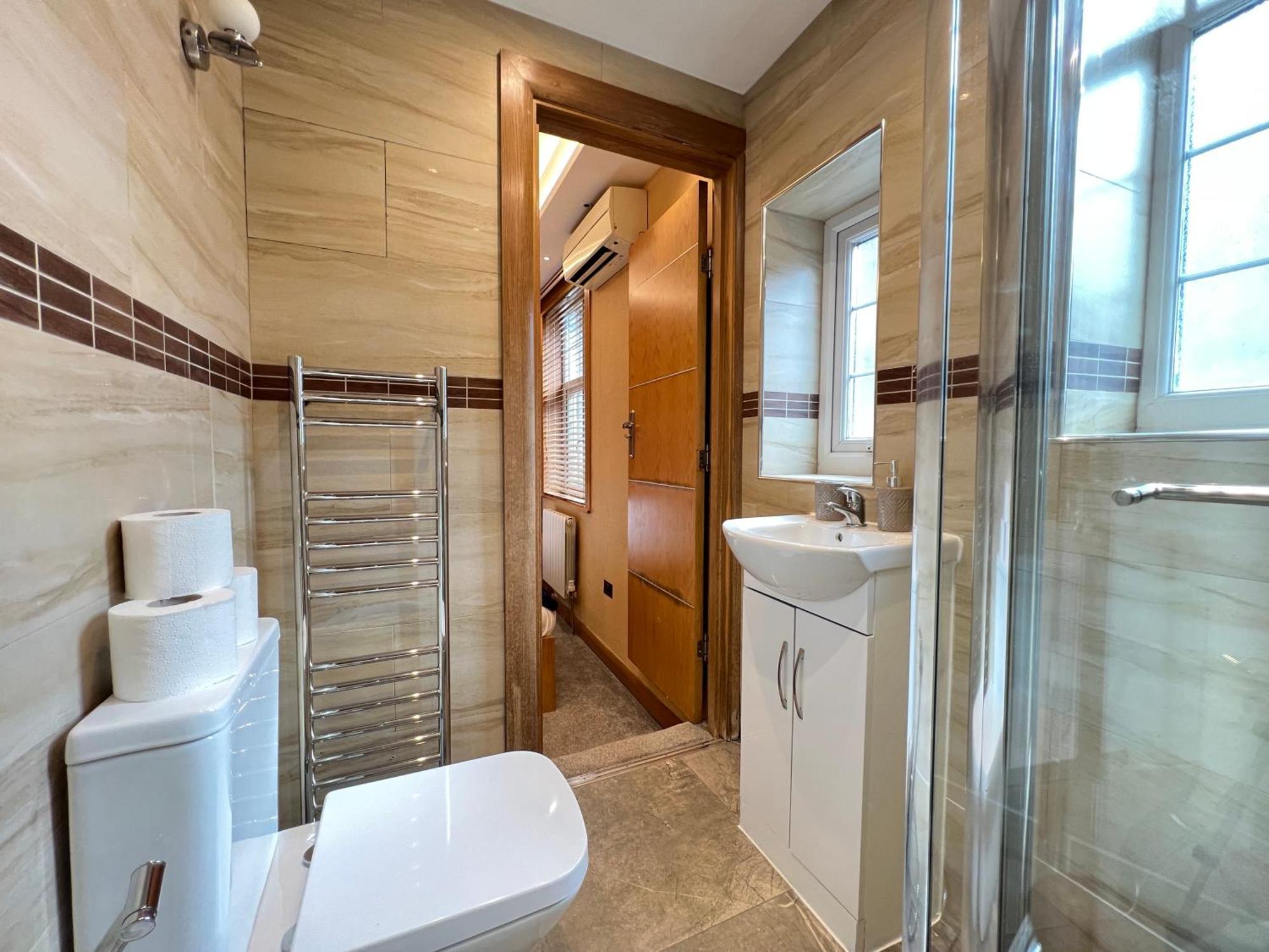 Appartement Luxe - Hyde Park - 2bed 3bath A/c + Lift